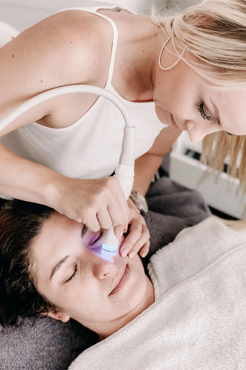 Gesichtsbehandlung bei Art of Cosmetic